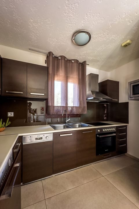 Niriides Villas_ Dafne _ 3-Schlafzimmer privater Pool