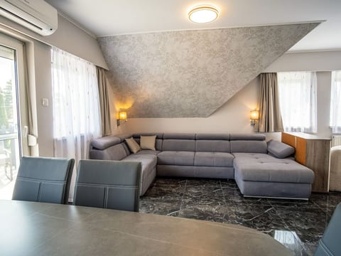 Luxvil apartment