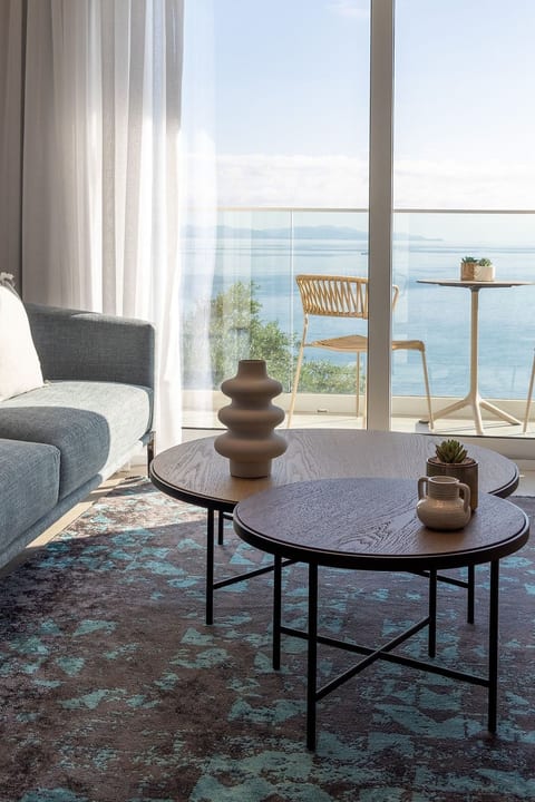 Luxuriöse Wohnung mit Meerblick Stoa Serenity