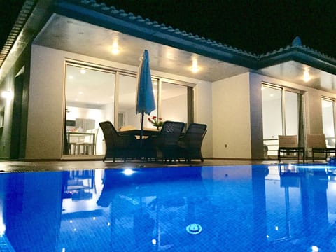 "Villa Pinheira III"