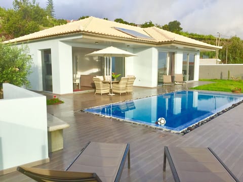 "Villa Pinheira III"