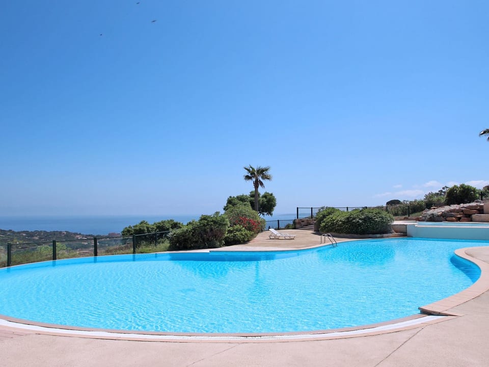 Mazet 4 pers - Blick aufs Meer - Schwimmbad - WiFi - Klima - Roquebrune-sur-Argens