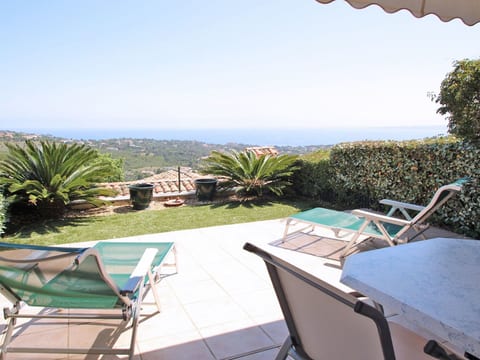 Mazet 4 pers - Blick aufs Meer - Schwimmbad - WiFi - Klima