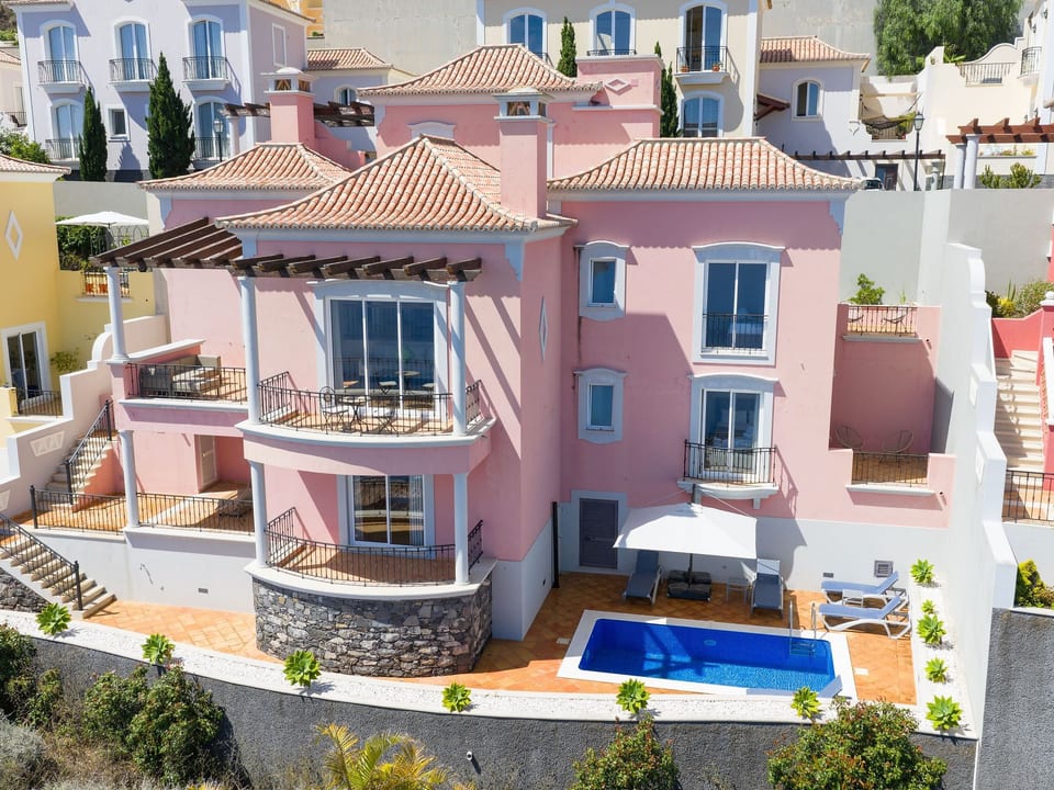 Villa Pembe bei Holiday Rental Madeira - Funchal