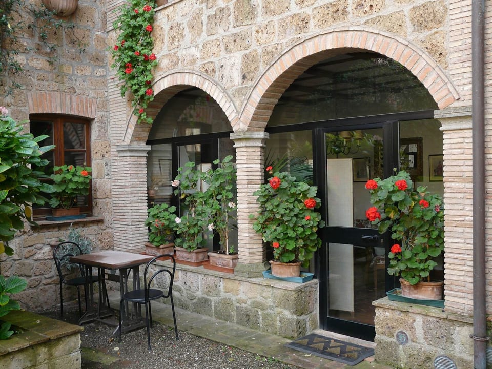 Komfortable Unterkunft in einem Schloss, Schwimmbad - Castel Cellesi