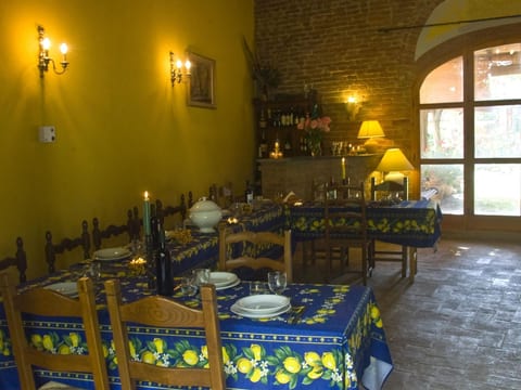 in Palaia mit Großem Garten