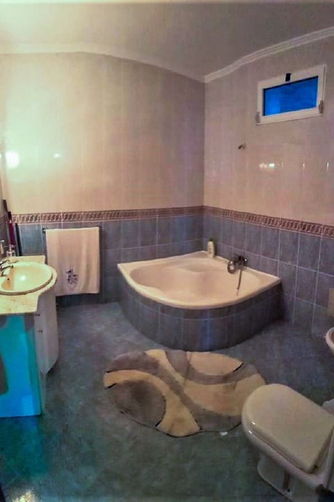 Die lustige und entspannende Wohnung mit Terrasse und Aussicht
