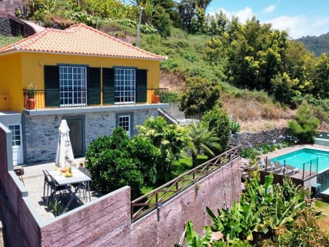 Villa "Casa Laranja" mit Bergblick