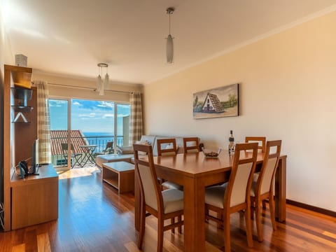"Garajau View" mit Balkon