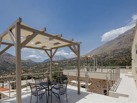 Berghütte "Kedros Villa" mit Bergblick
