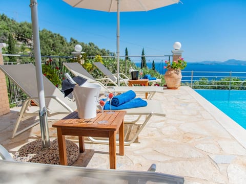 Villa Anthula mit Pool und herrlichem Meerblick