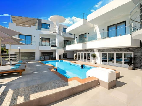 Pnoe Beachside Studio