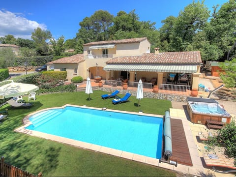 Villa Bois Dore in Valbonne