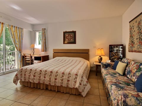 Villa Bois Dore in Valbonne