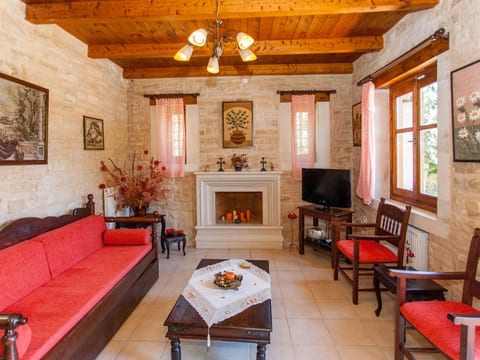 Traditionelle Steinvilla Phaedra in Strandnähe