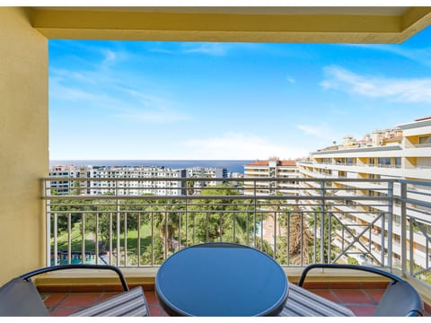 Tulipa Apartment Top
