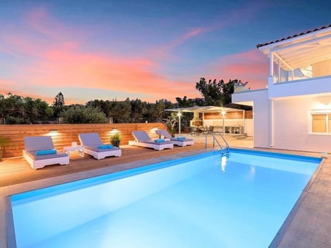 Villa "Etoile Villa" mit Blick auf das Wasser