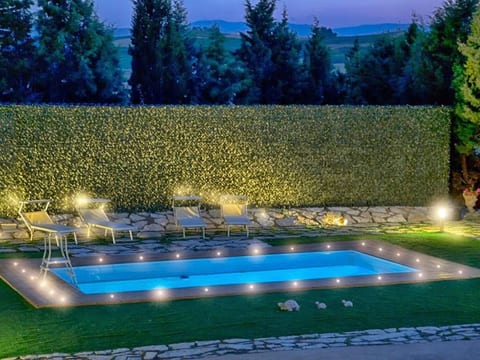 in Petacciato mit Terrasse, Grill und Garten
