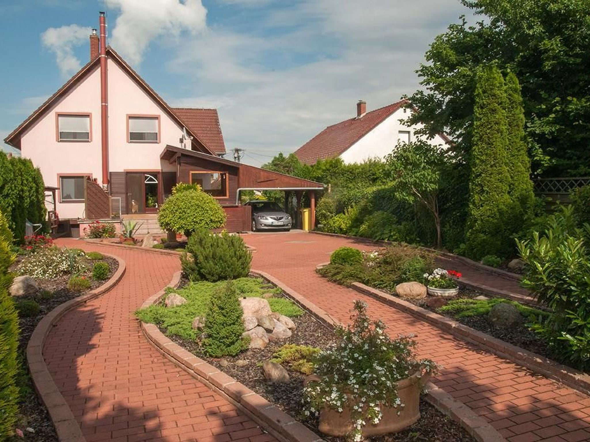 Wohnung mit Garten, Grill und Gemeinschaftspool