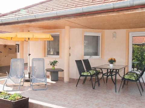 Hochwertiges Ferienhaus Steffi mit Terrasse