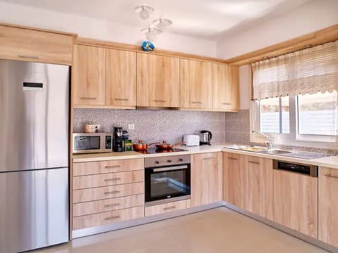 Beste familienfreundliche Villa in der Nähe des Kournas-Sees
