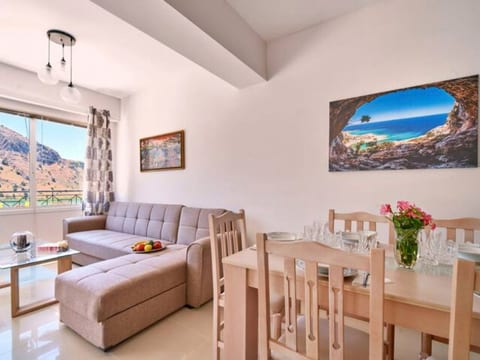 Beste familienfreundliche Villa in der Nähe des Kournas-Sees