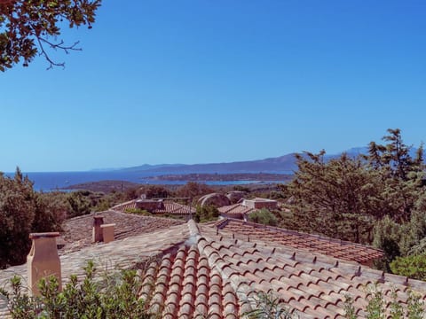 Haus in Punta Molara mit privatem Parkplatz