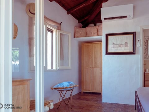 Haus in Punta Molara mit privatem Parkplatz