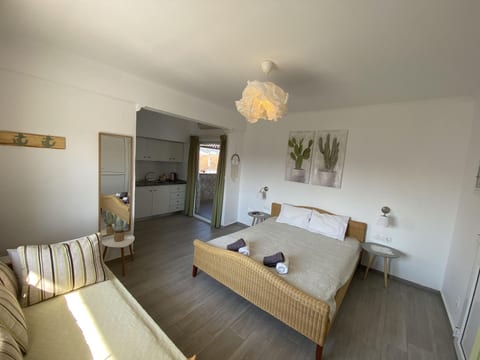 Studio mit Balkon
