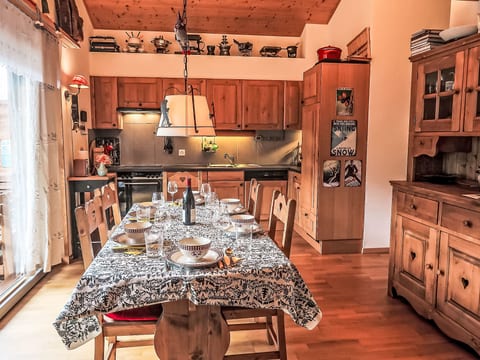 Kitchen / Dining Room