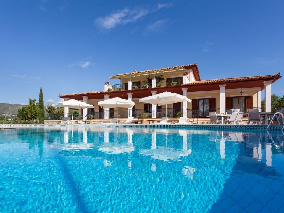 Fantastische Villa Anastasia mit großem Pool - Agios Leon