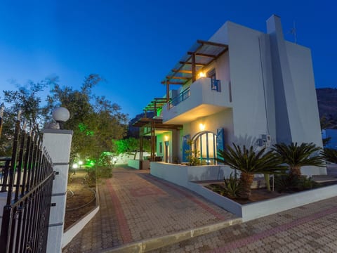"Villa Amor" direkt am Strand