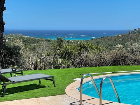 Ferienvilla "Azura" mit eigenem Pool