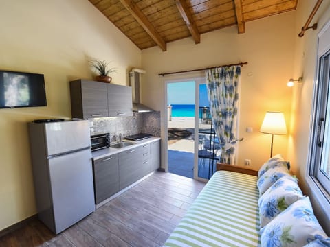 Eine unabhängige, voll ausgestattete Wohnung direkt am Meer.