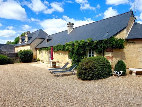 Le domaine des roseraies, gîte les roseraies