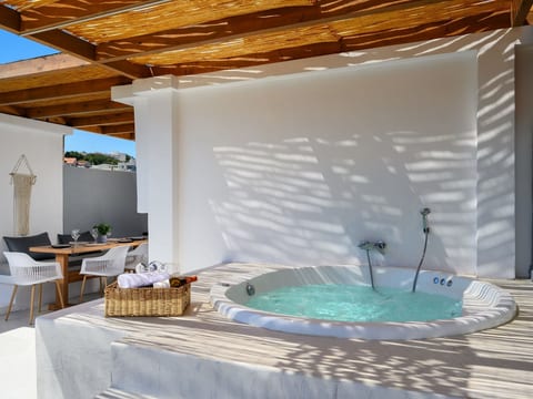 Armonikon Pool Villa 1
