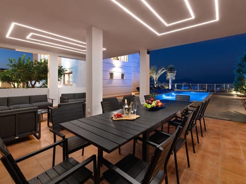 Vitzi Vista Villa