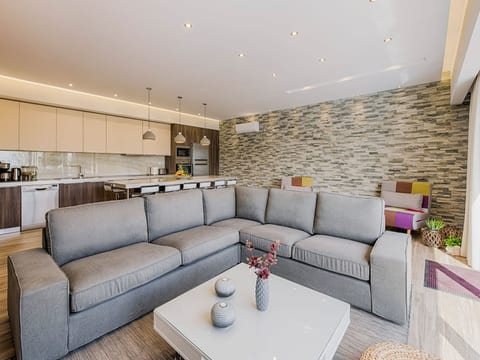 Nastazia Luxury Beach House