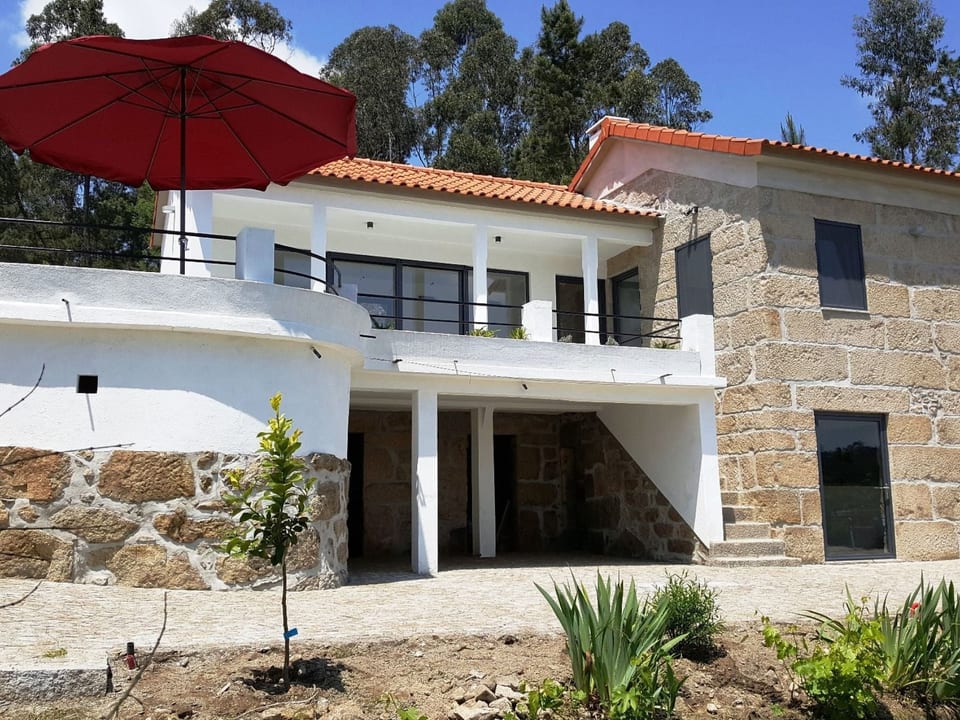 Finca mit Terrasse - Tondela
