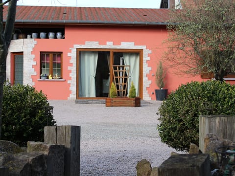 Ruhiges Ferienhaus mit Garten an der Weinstraße