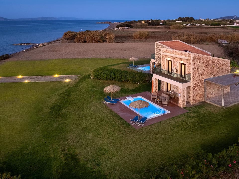 Villa en pierre unique Diagoras - Soroni