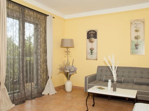 Wohnung in Fiorini mit Eigenem Balkon