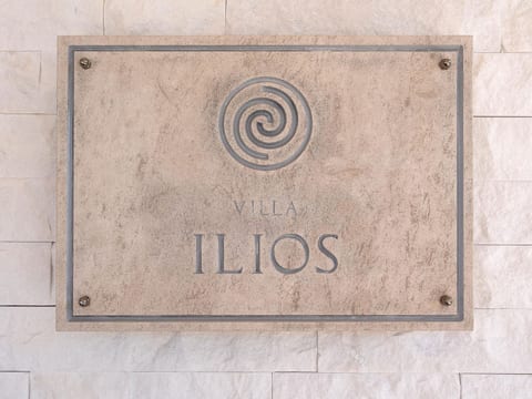 Schöne Ferienvilla Ilios