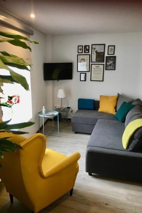 Haus am Flussufer
