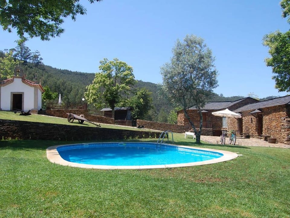 Villa mit Garten, Grill und Terrasse - Cinfães