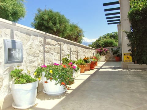 Apartments Villa Gracin