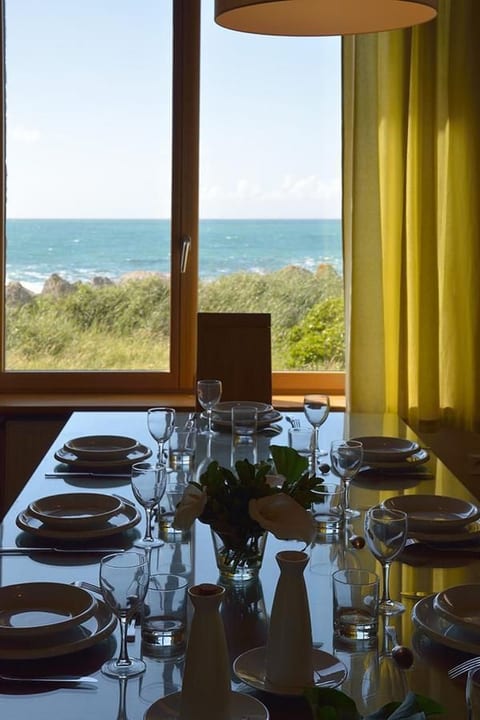 Villa "Le Viben" mit Blick auf das Wasser