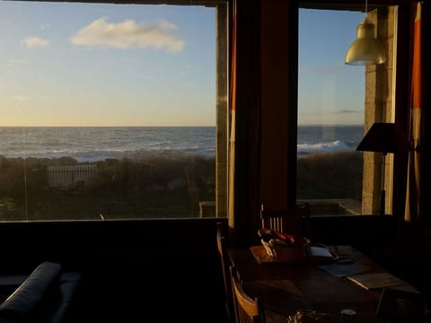 Ferienvilla mit Blick auf das Wasser