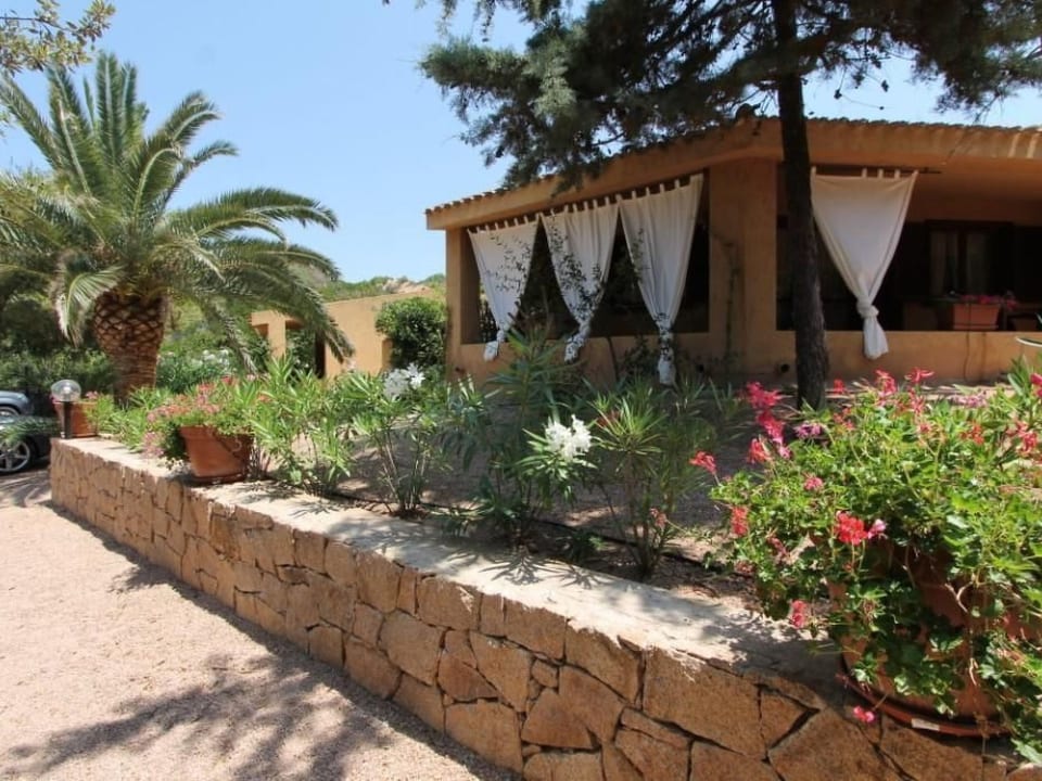 in Costa Paradiso mit Terrasse und Grill - Costa Paradiso