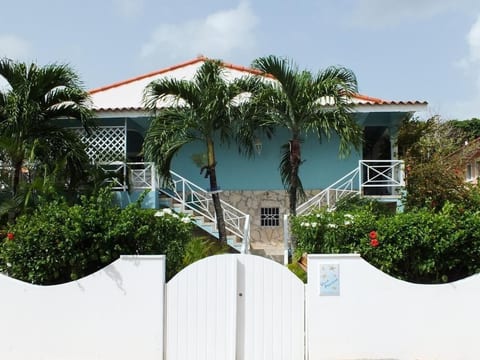 Charmante Wohnung in Dominicus mit Garten